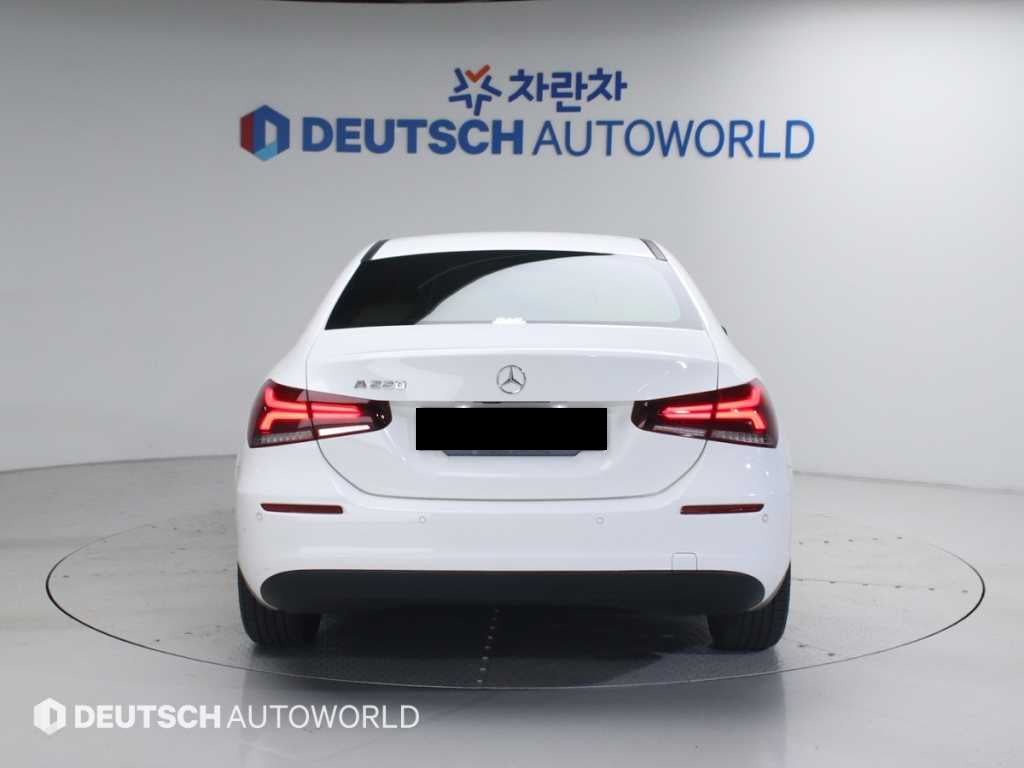 Mercedes-Benz A-Class — photo 04