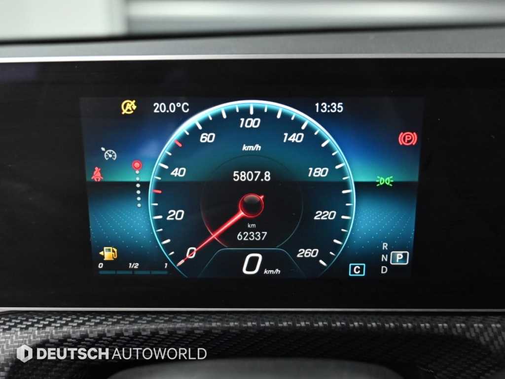 Mercedes-Benz A-Class — photo 08