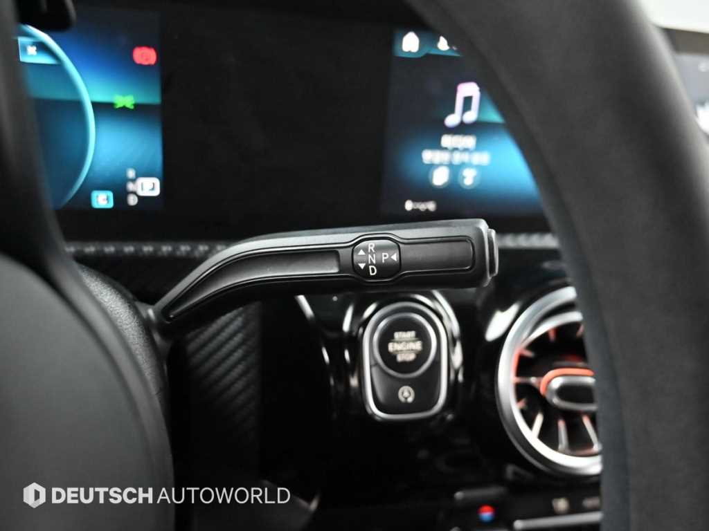 Mercedes-Benz A-Class — photo 09
