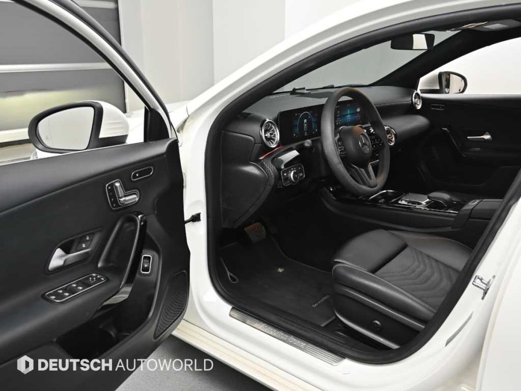Mercedes-Benz A-Class — photo 11