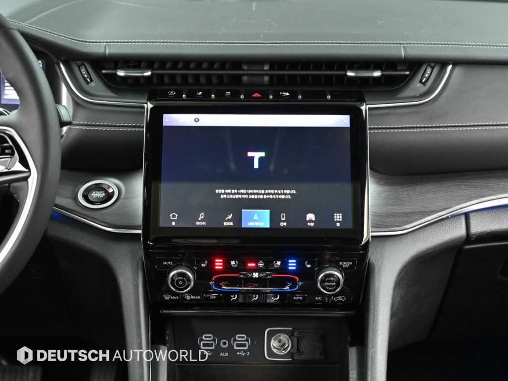 Jeep Cherokee — photo 14