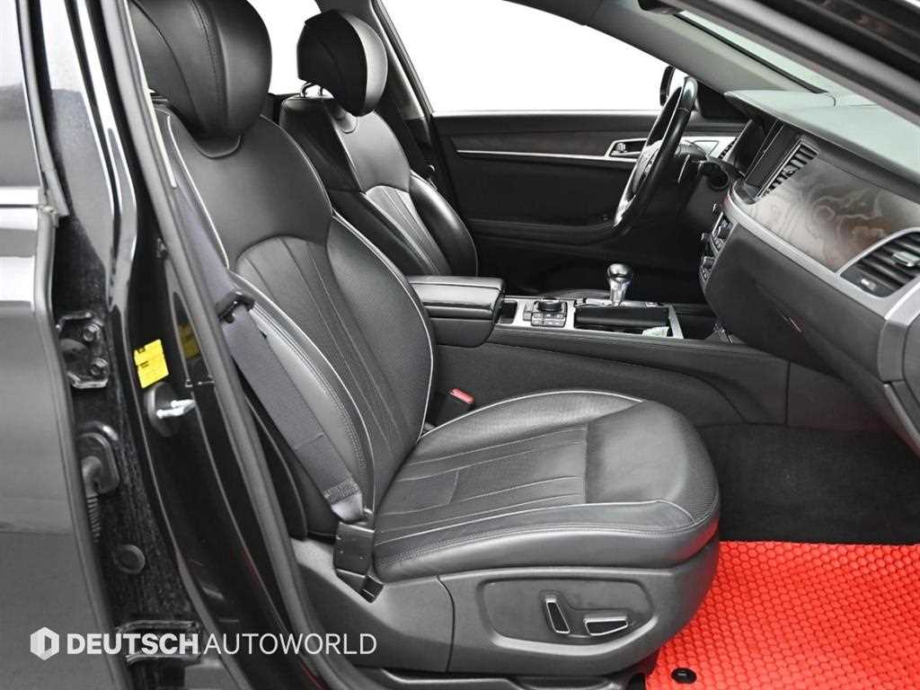 Genesis G80 — photo 10
