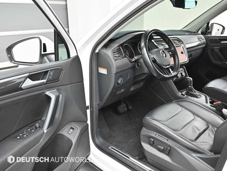 Volkswagen Tiguan — photo 11