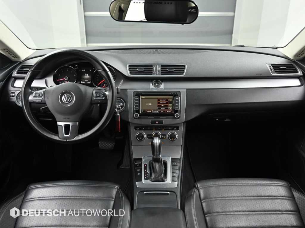Volkswagen CC — photo 07