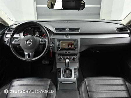 Volkswagen CC — photo 07