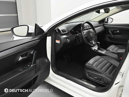 Volkswagen CC — photo 11