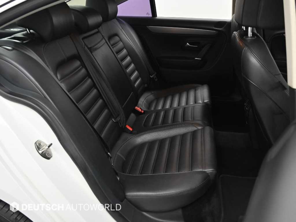 Volkswagen CC — photo 12