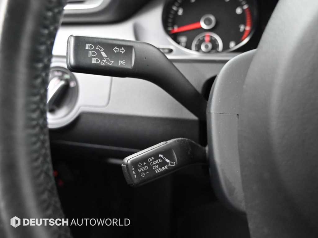 Volkswagen CC — photo 17
