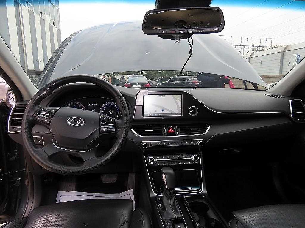 Hyundai Grandeur — photo 07