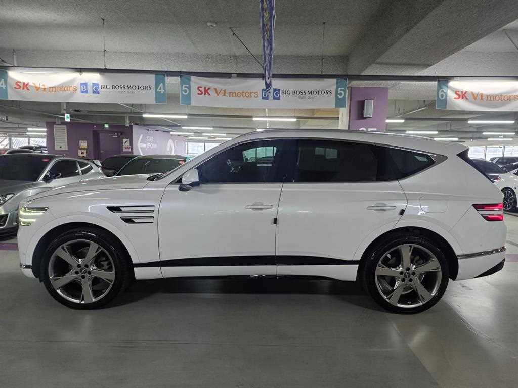 Genesis GV80 — photo 04