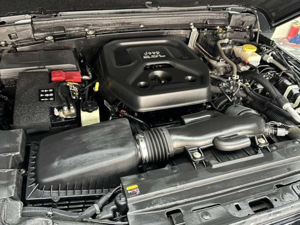 Jeep Wrangler — photo 05