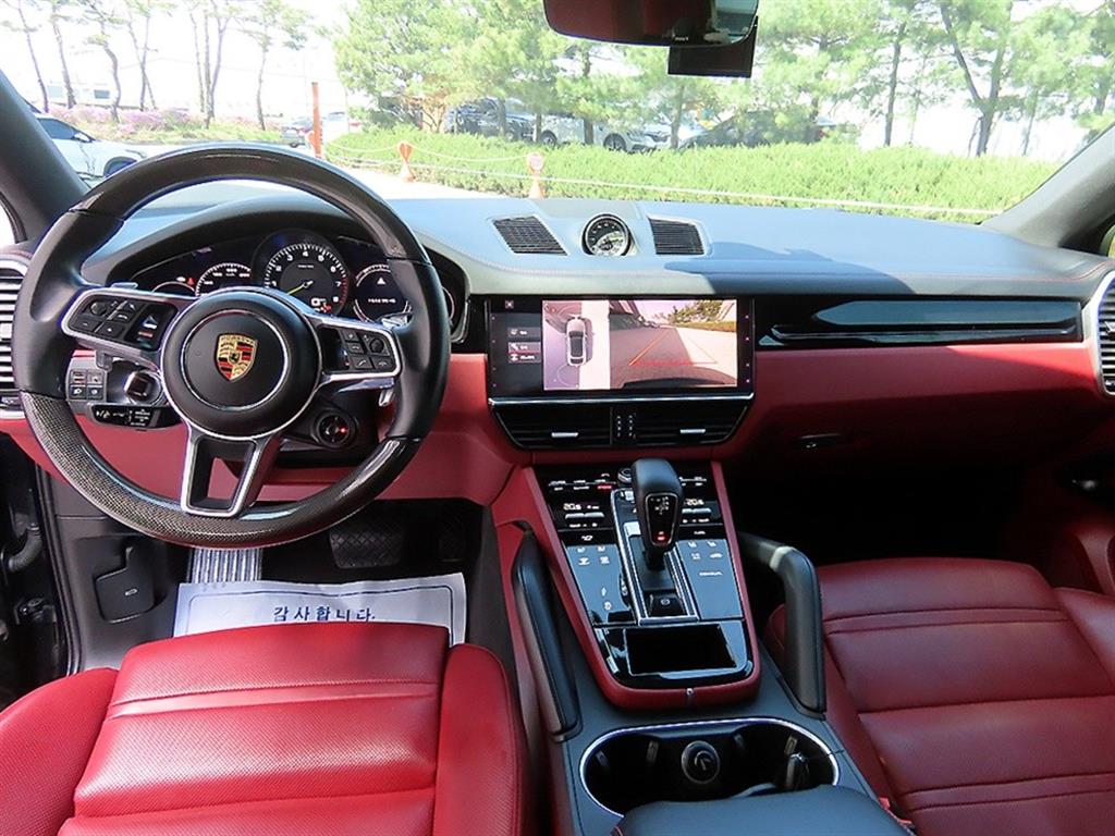 Porsche Cayenne — photo 07