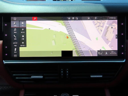 Porsche Cayenne — photo 13
