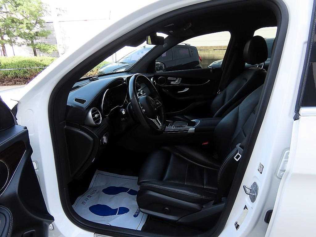 Mercedes-Benz GLC-Class — photo 05