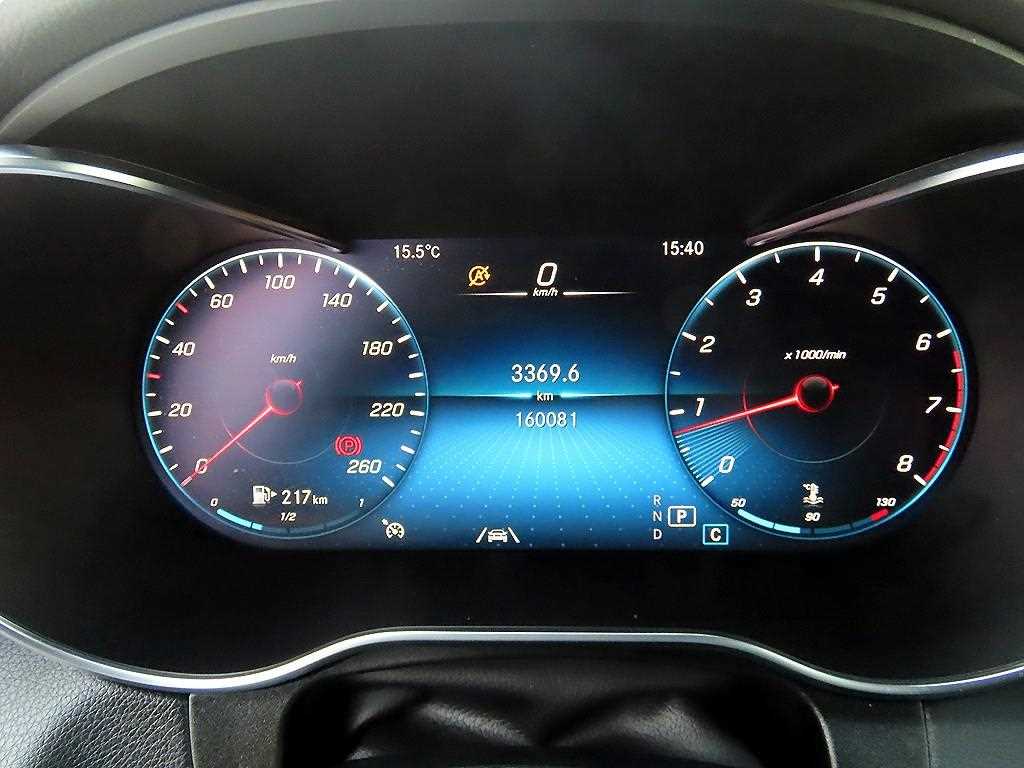 Mercedes-Benz GLC-Class — photo 09