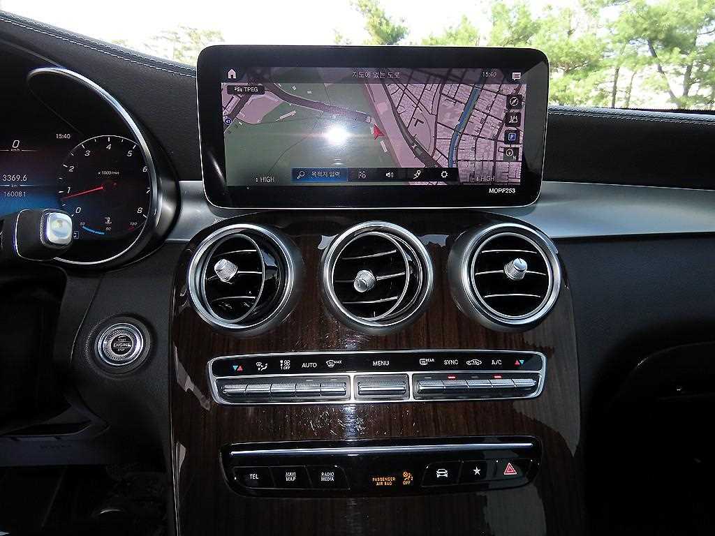 Mercedes-Benz GLC-Class — photo 13