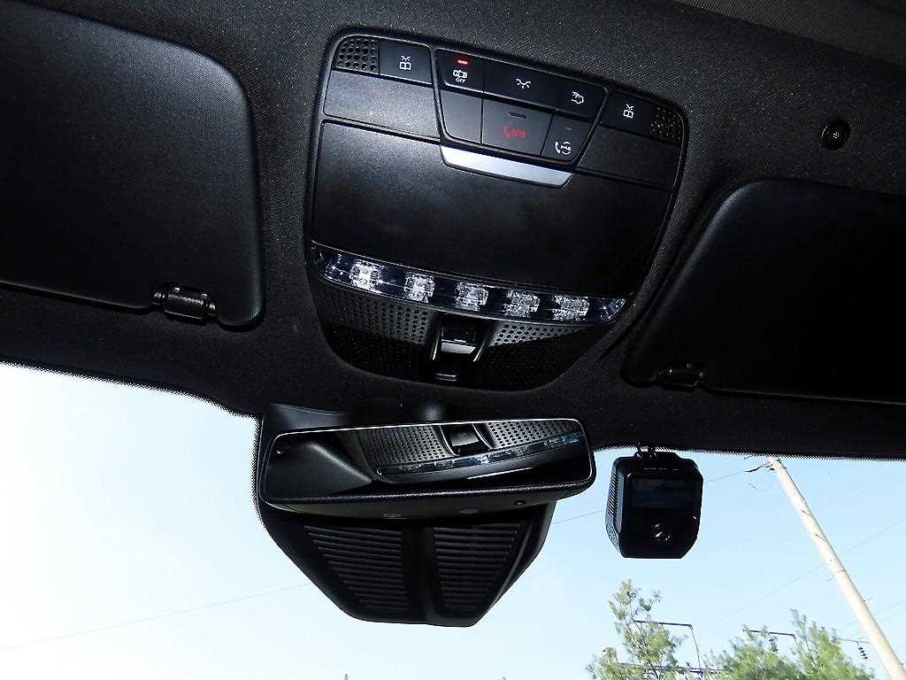 Mercedes-Benz GLC-Class — photo 14