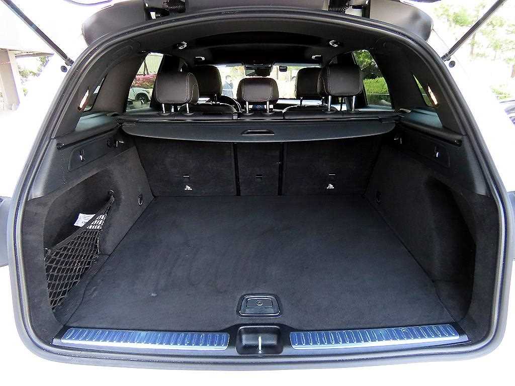 Mercedes-Benz GLC-Class — photo 16