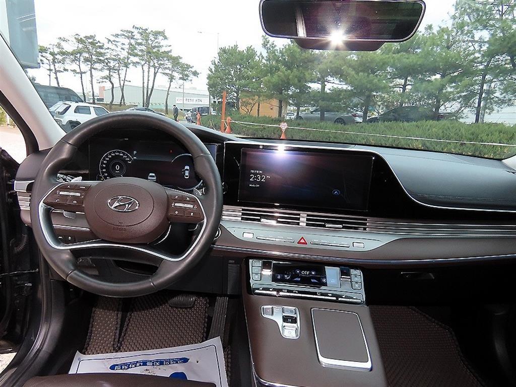 Hyundai Grandeur — photo 07