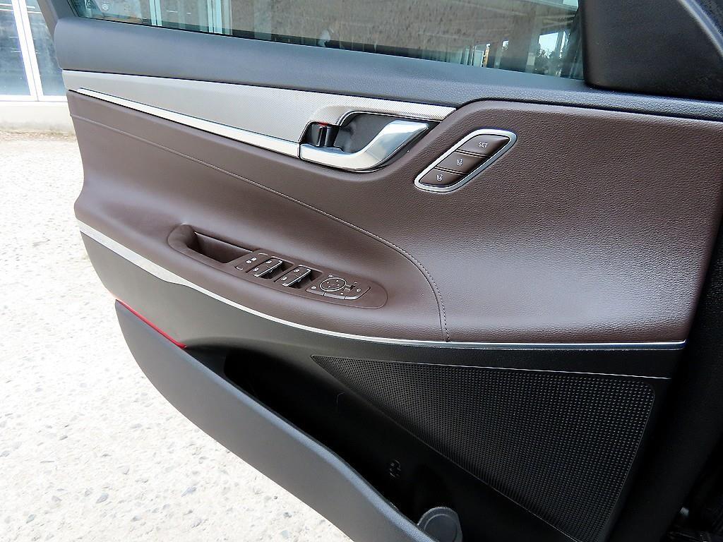 Hyundai Grandeur — photo 11