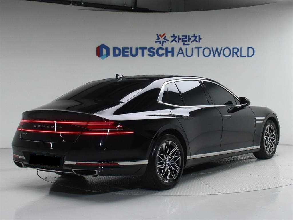 Genesis G90 — photo 02