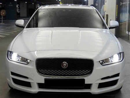 Jaguar XE — photo 02