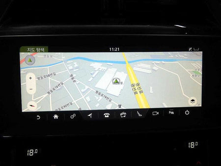 Jaguar XE — photo 14