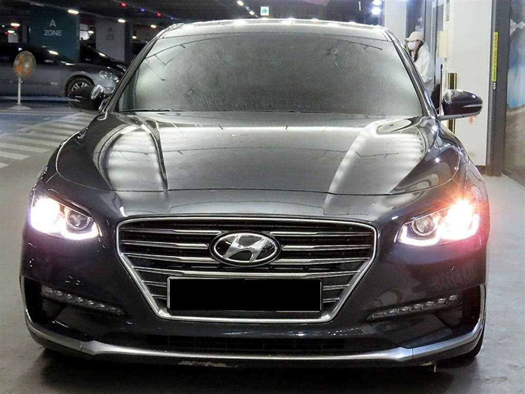 Hyundai Grandeur — photo 02
