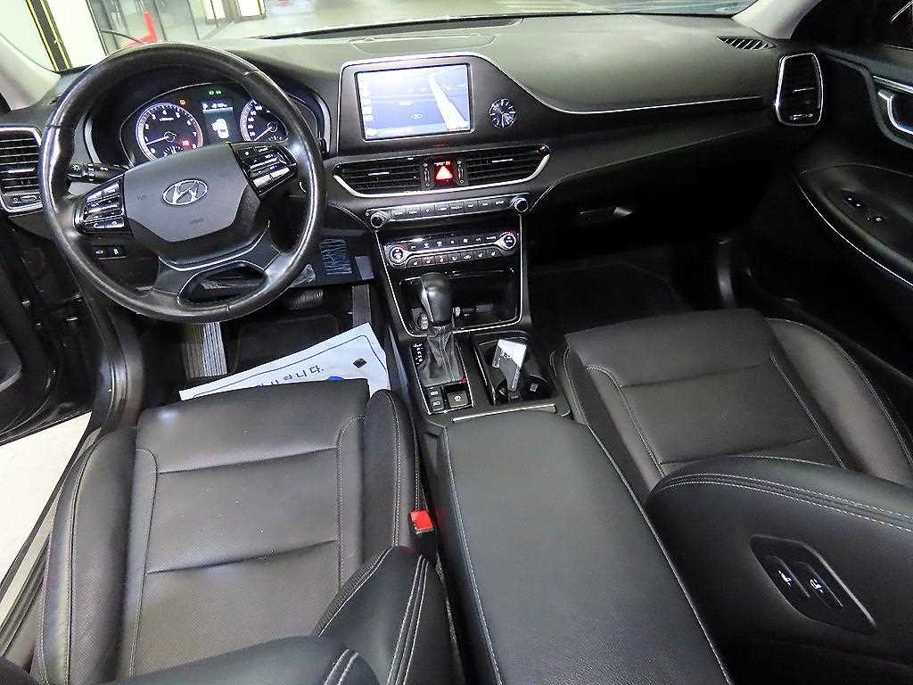 Hyundai Grandeur — photo 10