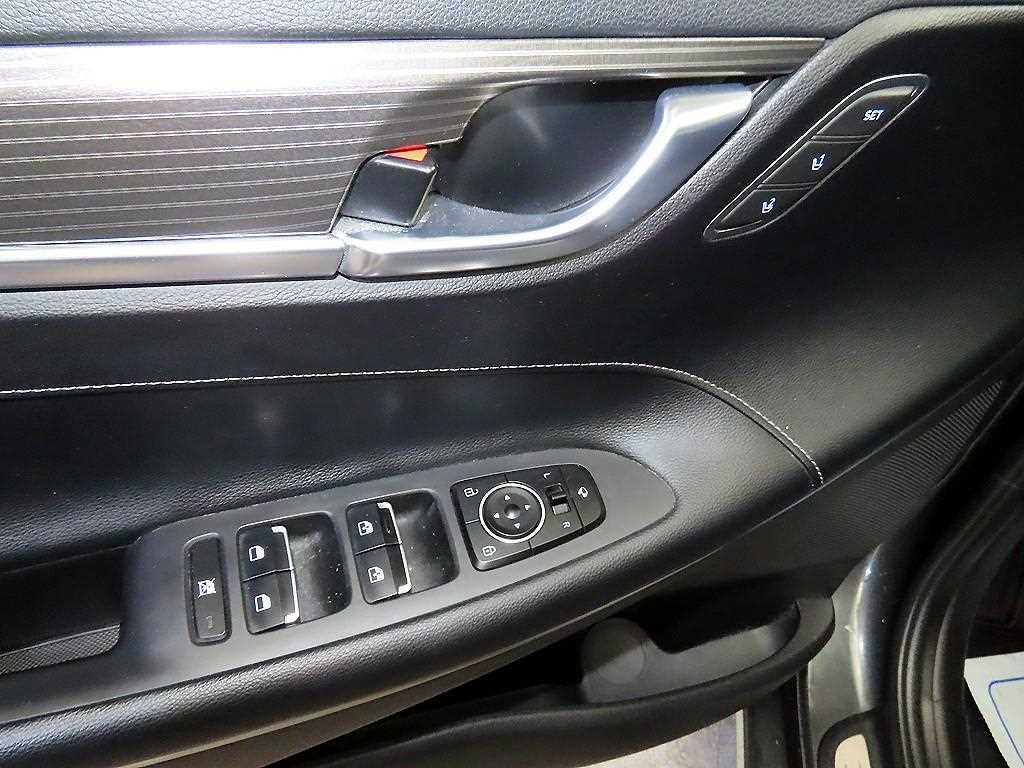 Hyundai Grandeur — photo 13