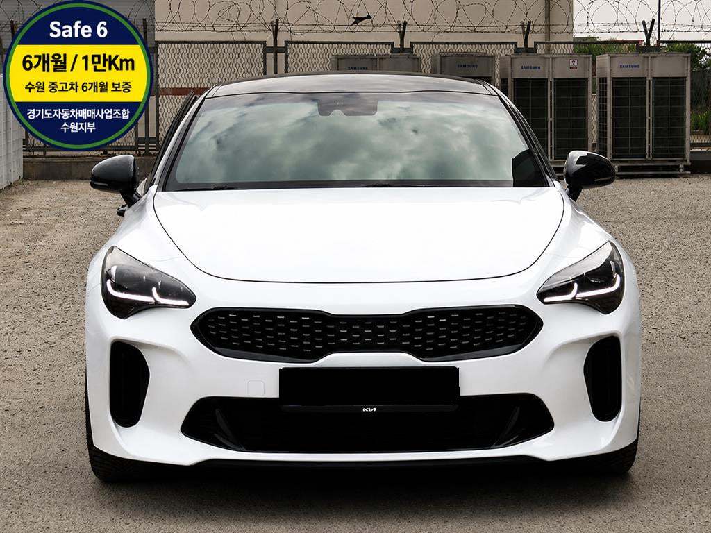 Kia Stinger — photo 01