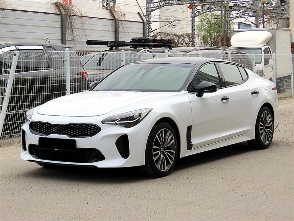 Kia Stinger — photo 02