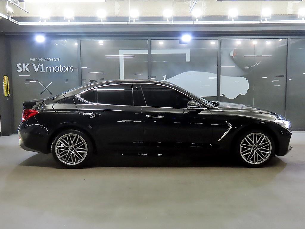 Genesis G70 — photo 03