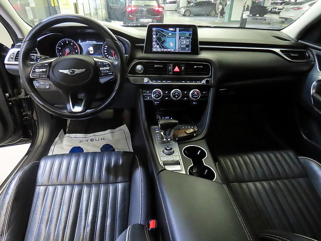 Genesis G70 — photo 10