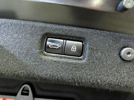 Genesis G70 — photo 17