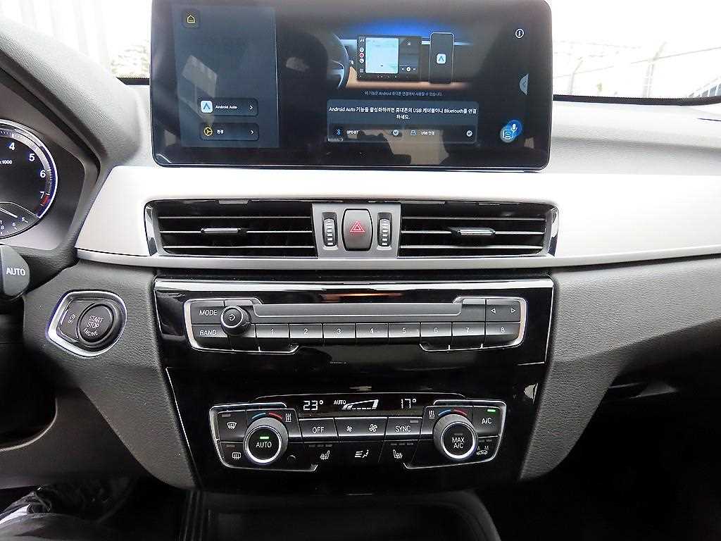 BMW X1 — photo 12