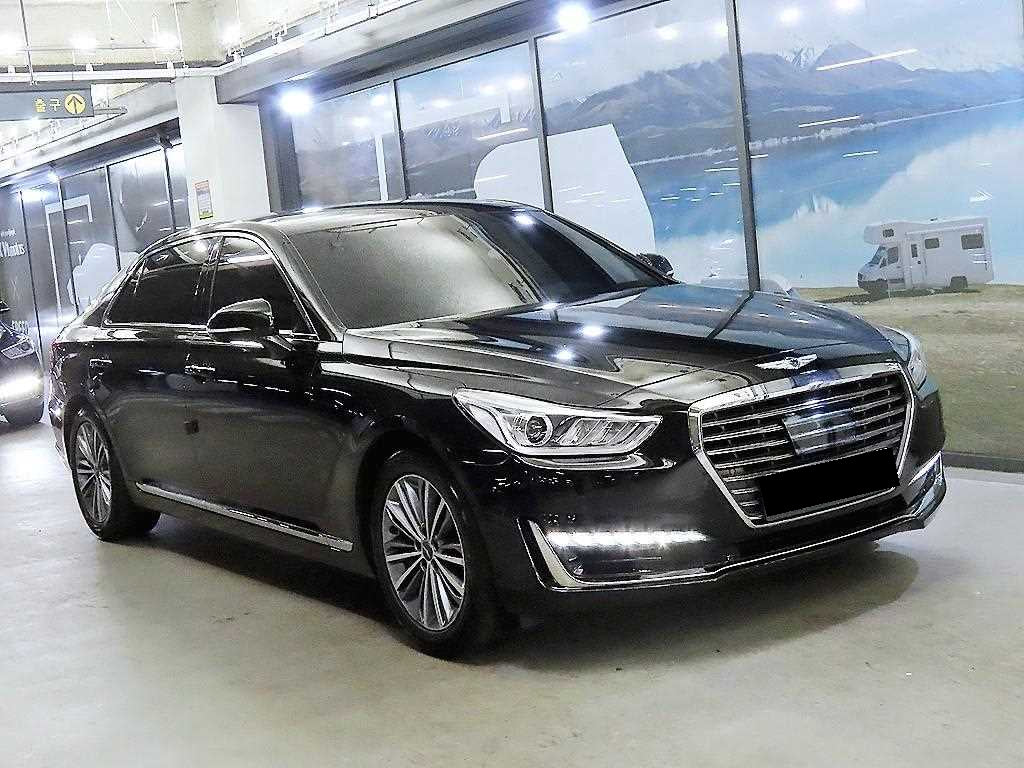 Genesis EQ900 — photo 01