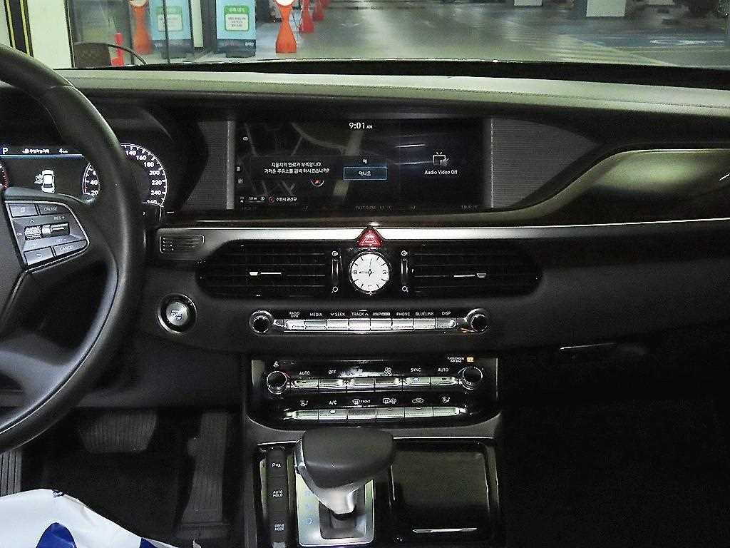 Genesis EQ900 — photo 11