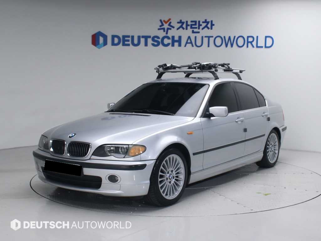 BMW 3-Series — photo 01