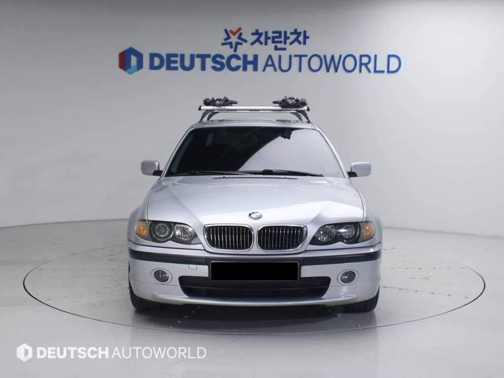 BMW 3-Series — photo 03