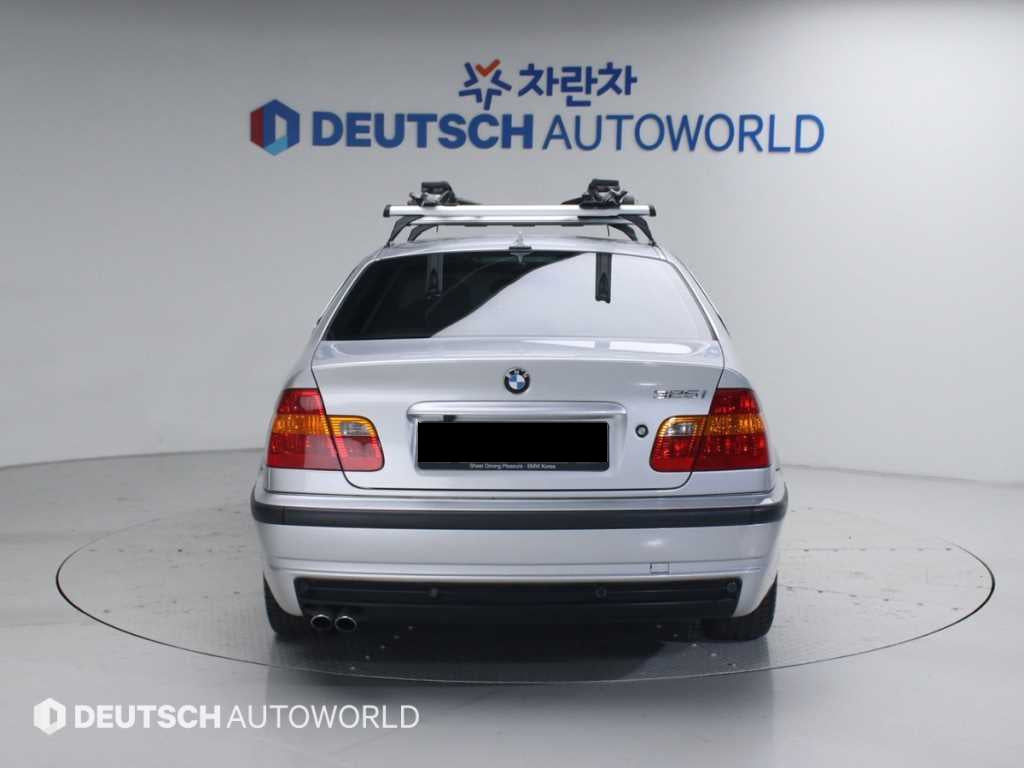 BMW 3-Series — photo 04