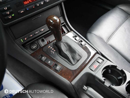 BMW 3-Series — photo 09