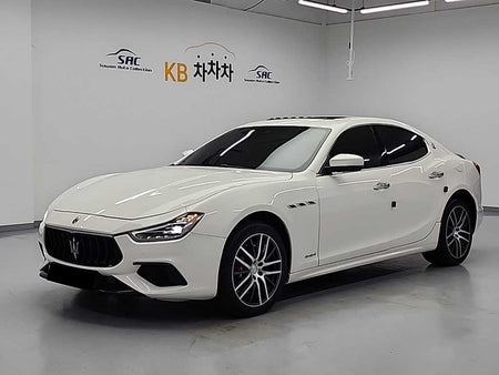 Maserati Ghibli — photo 01