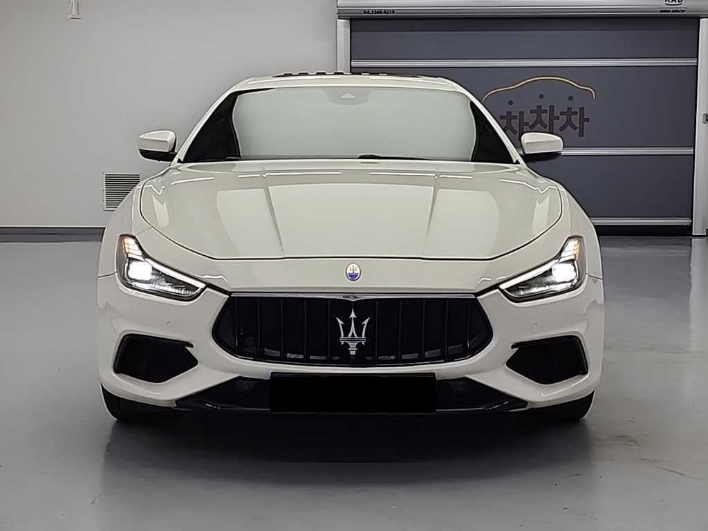 Maserati Ghibli — photo 02