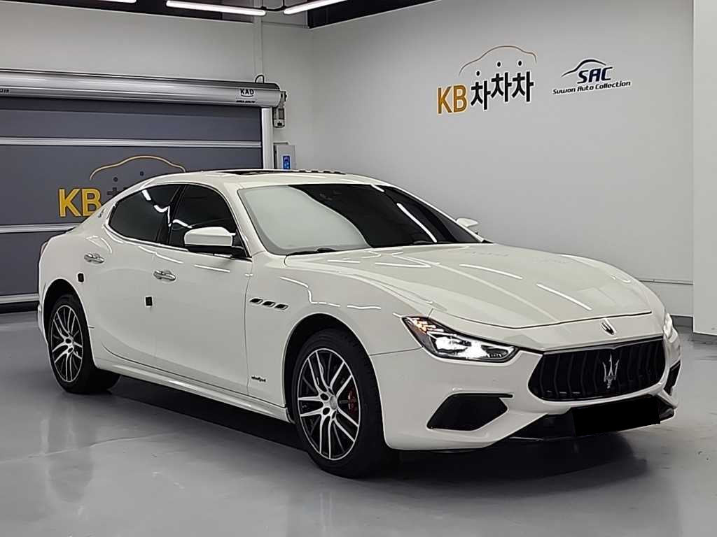 Maserati Ghibli — photo 04