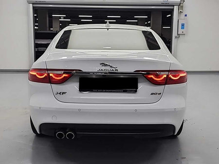 Jaguar XF — photo 03