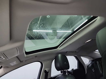 Jaguar XF — photo 14