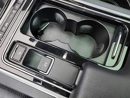 Jaguar XF — photo 17