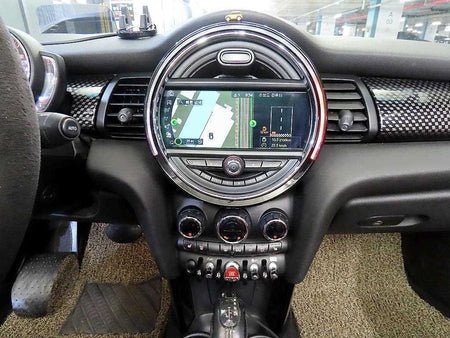 Mini Cooper Convertible — photo 14