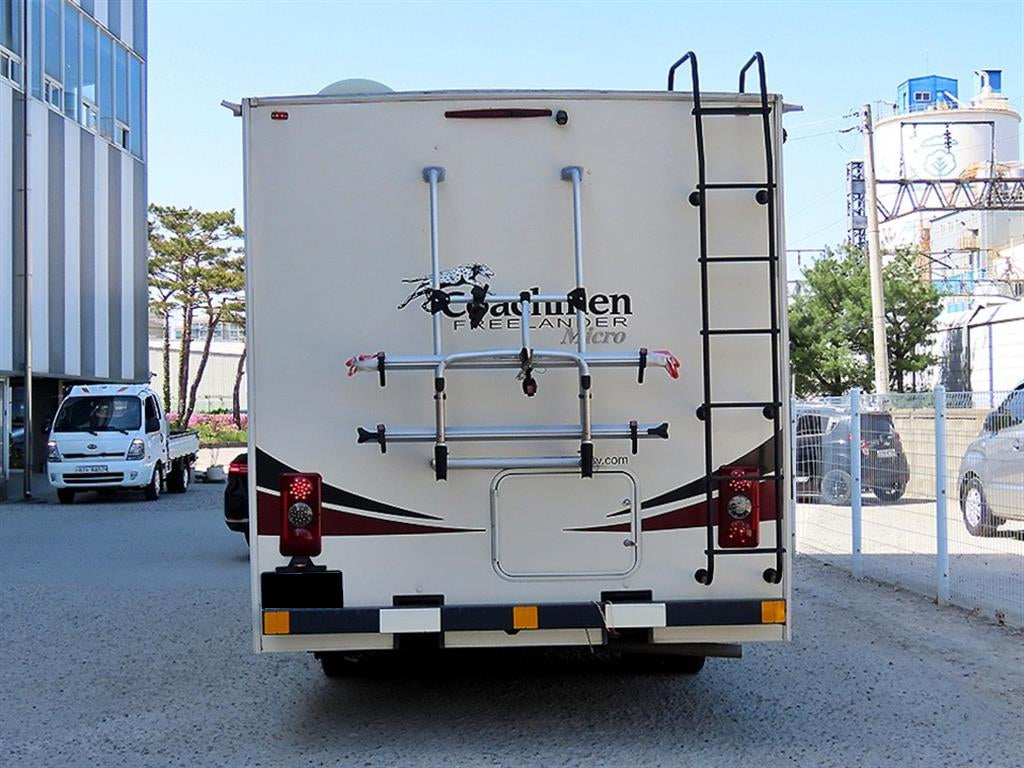 Ford Transit — photo 04